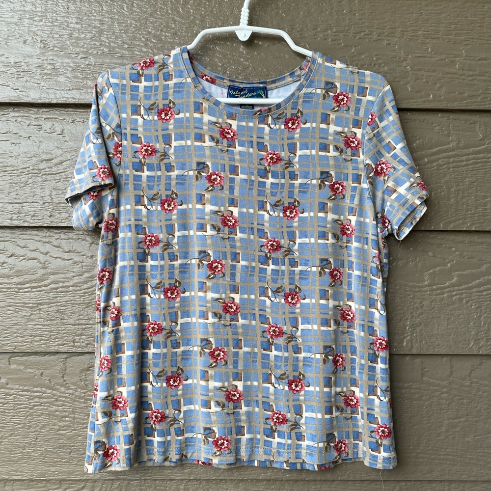 Island Traders Hawaiian tee floral print